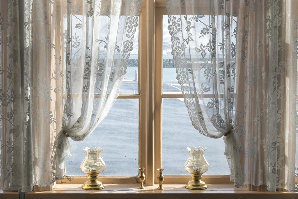 Einarshusid Guesthouse Bolungarvik Ngoại thất bức ảnh