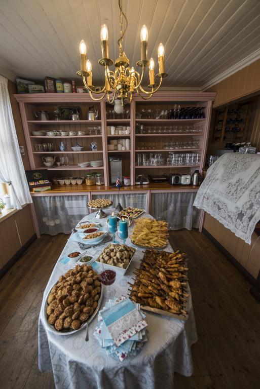Einarshusid Guesthouse Bolungarvik Ngoại thất bức ảnh